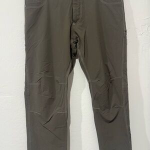 Kuhl Gray Cargo Pants Durable and Stylish